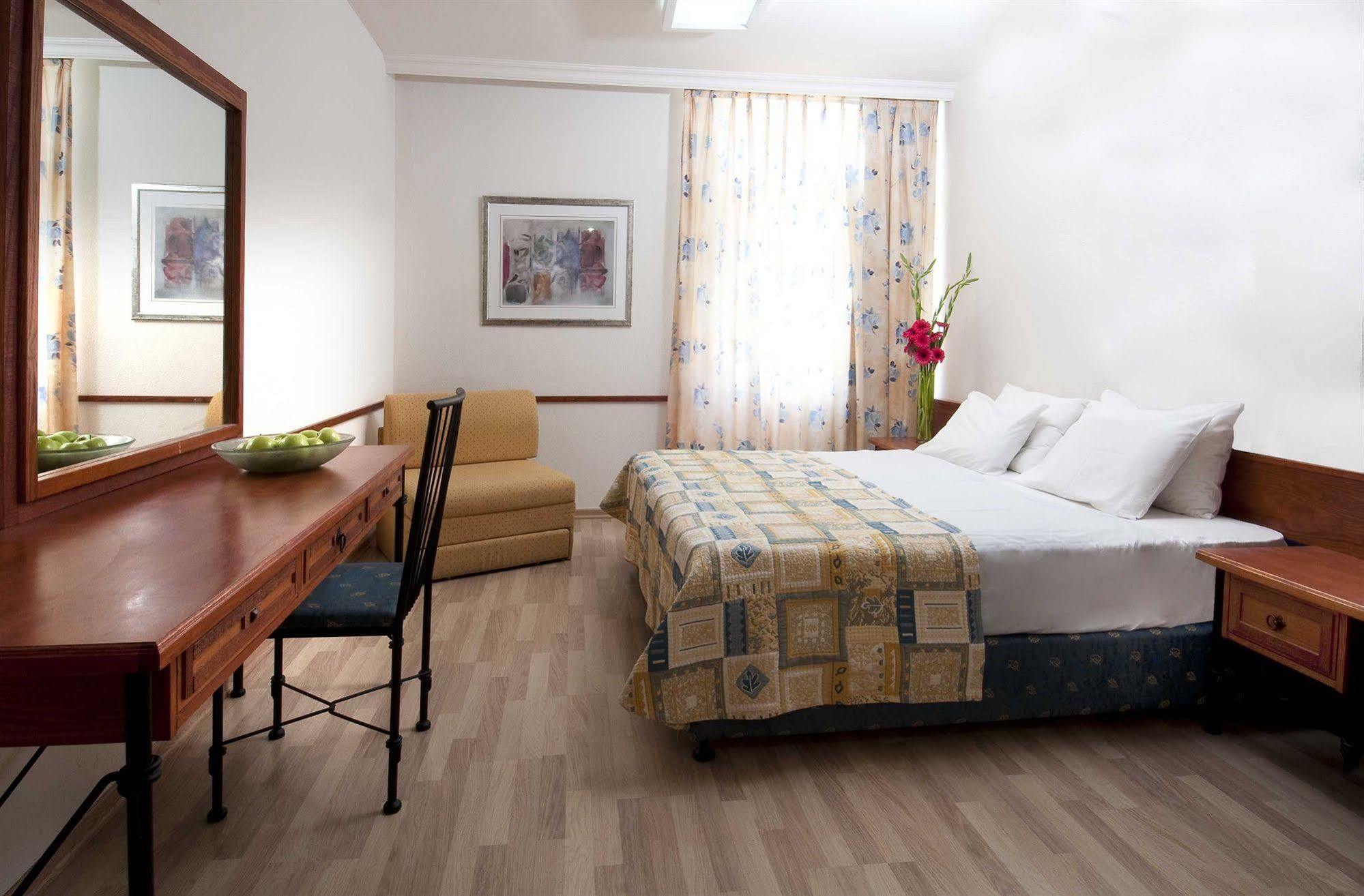 Nof Ginosar Kibbutz Hotel Exterior photo